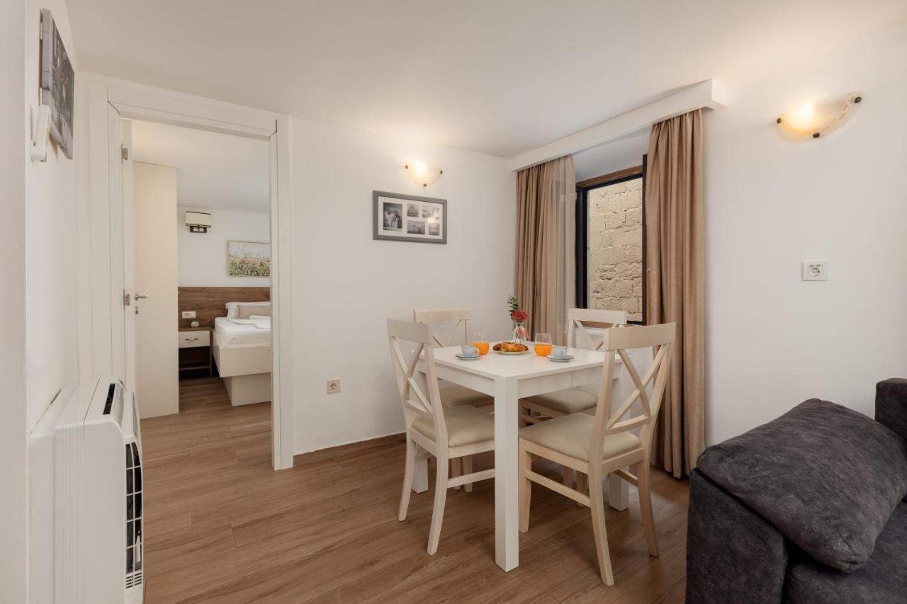 Apartment Amigo Old Town كوتور المظهر الخارجي الصورة