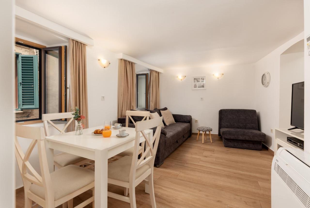 Apartment Amigo Old Town كوتور المظهر الخارجي الصورة